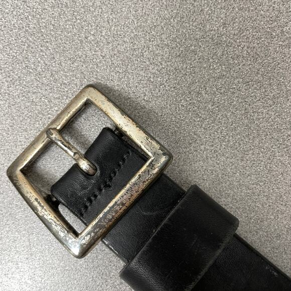 J Crew Leather Belt Mens 28 Black Silver Buckle Embossed Logo Preppy Classic * - Picture 2 of 11